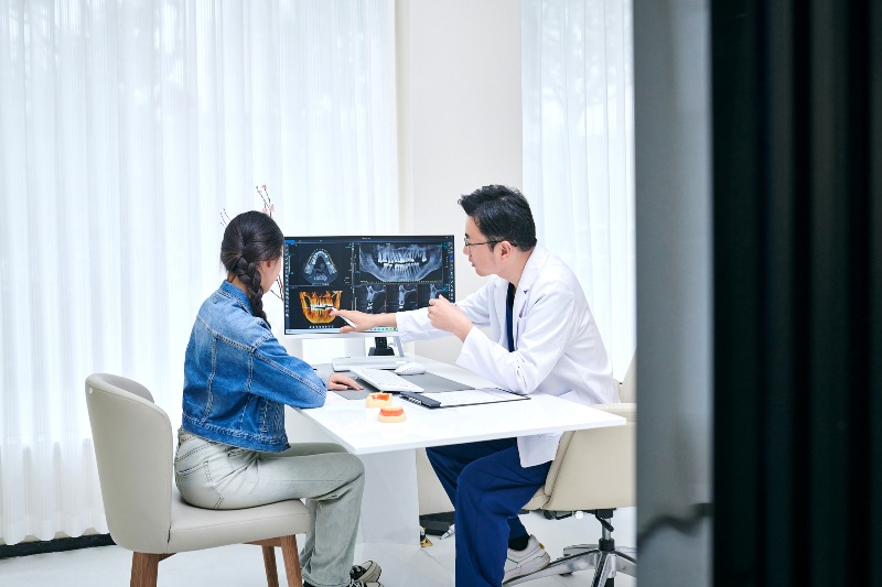 Dental implant consultation for dental implant in Arlington Heights, IL